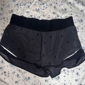 LULULEMON LIMITED EDITION SHORTS HOTTY HOT